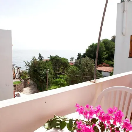 Hotell Baia Portinenti 4*