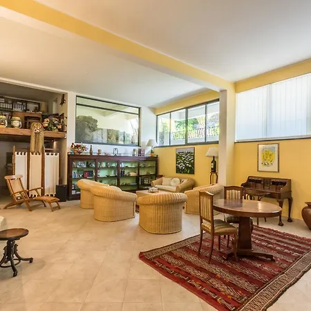 Hotell Baia Portinenti 4*