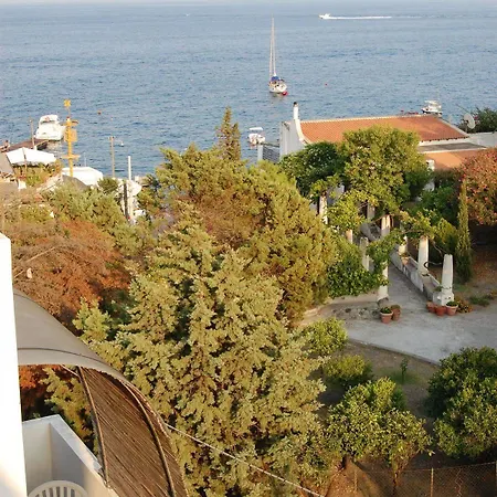 Baia Portinenti Hotell